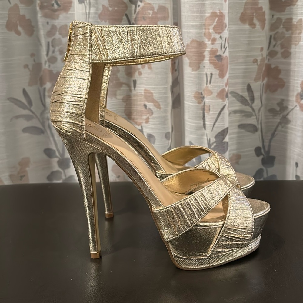 6.5 gold platform heels